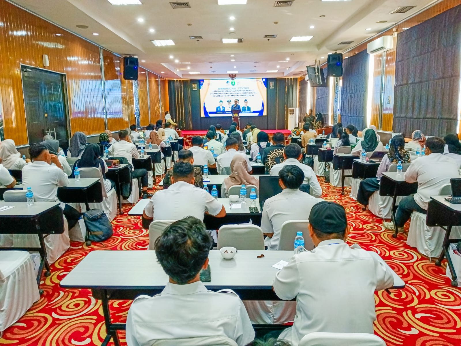 Dorong Keterbukaan Informasi, Diskominfo Staper Kutim Gelar Bimtek Website Desa