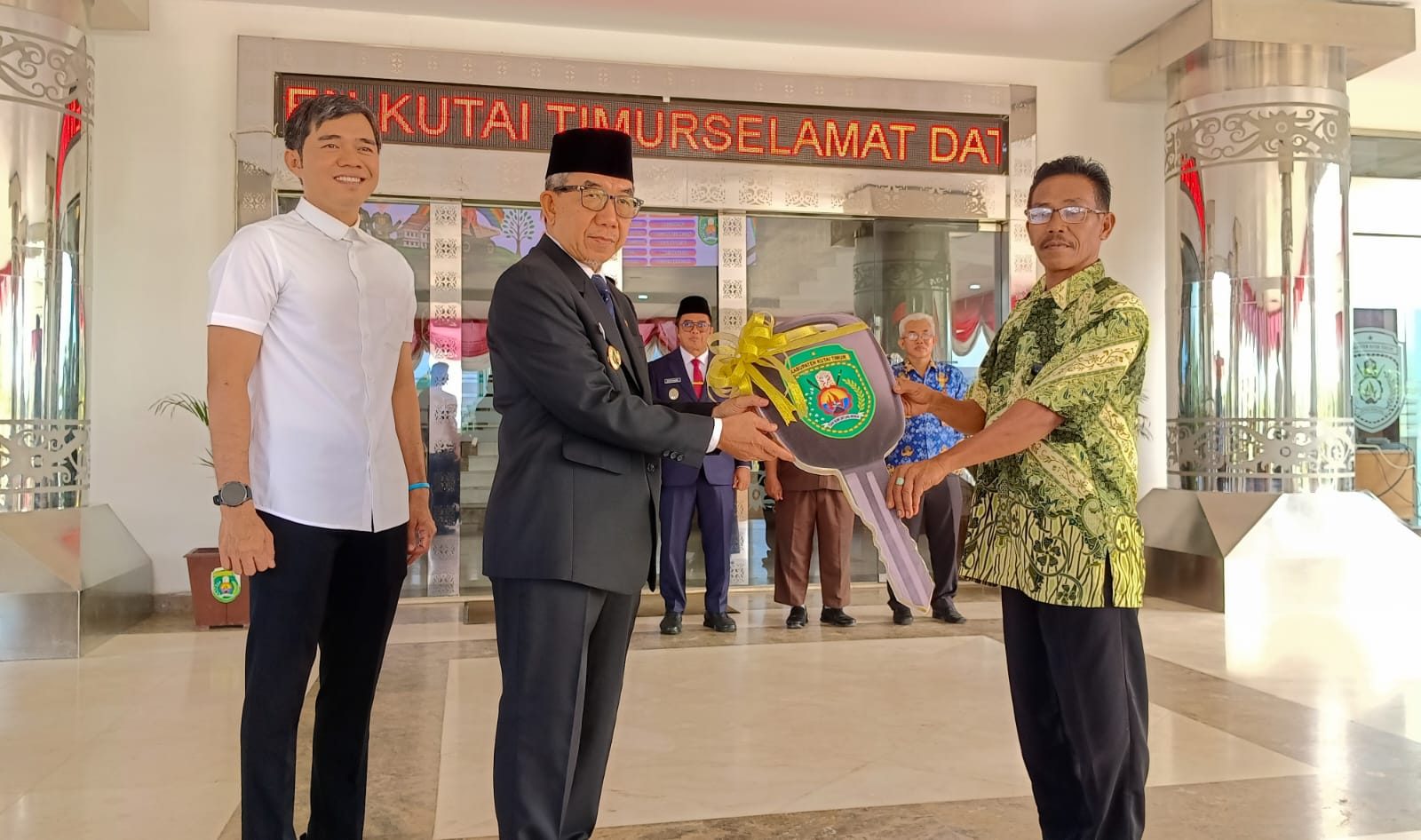 Motor Operasional Diserahkan, Bupati Tekankan Peran Strategis RT